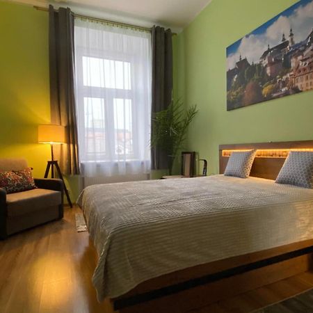 Lublinbnb - Exclusive Family Apartment ------ In The Heart Of Lublin -------------------------------- Bedroom & Living Room & Kitchen المظهر الخارجي الصورة