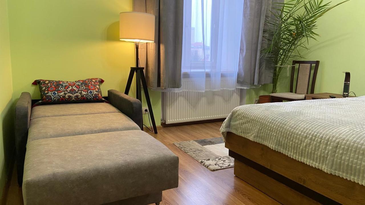 Lublinbnb - Exclusive Family Apartment ------ In The Heart Of Lublin -------------------------------- Bedroom & Living Room & Kitchen المظهر الخارجي الصورة