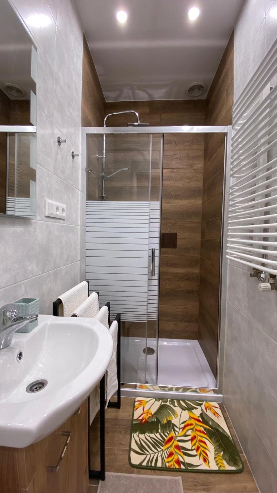 Lublinbnb - Exclusive Family Apartment ------ In The Heart Of Lublin -------------------------------- Bedroom & Living Room & Kitchen المظهر الخارجي الصورة